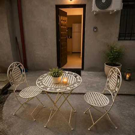 Elegant Beige - Cozy Bucharest